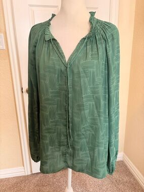 NWOT! Current Air Sage Green Printed Long Sleeve Peasant Blouse